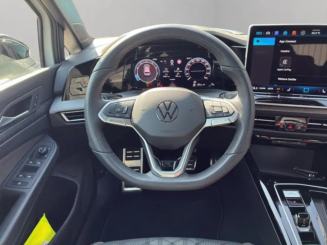 Volkswagen Golf - Thumbnail 11