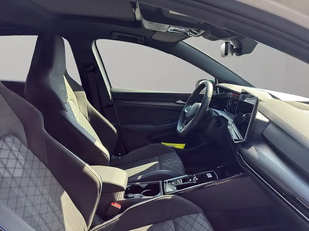 Volkswagen Golf - Thumbnail 8