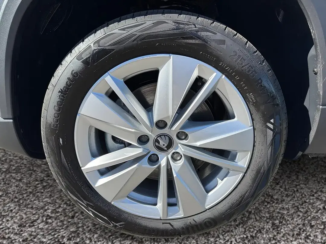 Skoda Karoq - Thumbnail 7