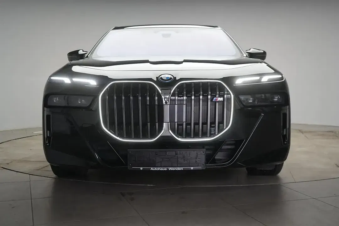 BMW i7 xDrive Lounge - foto 2