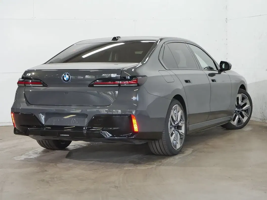 BMW i7 xDrive M - foto 2