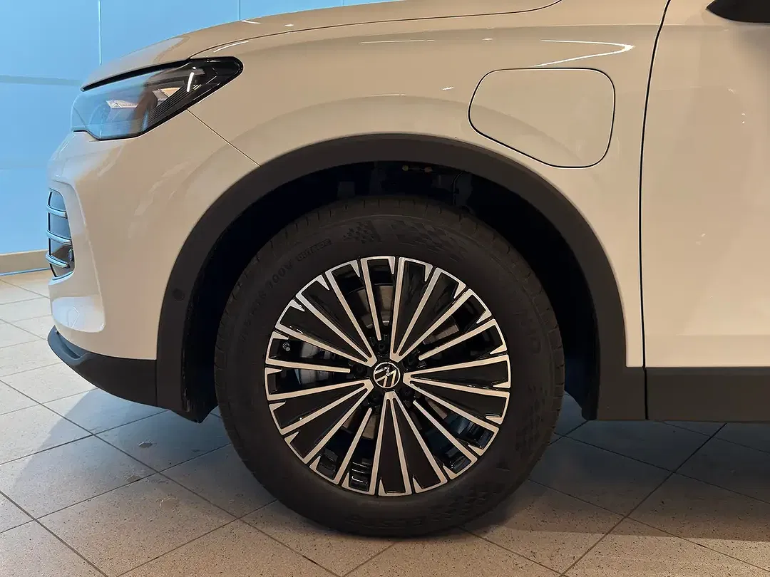 Volkswagen Tiguan - Thumbnail 4