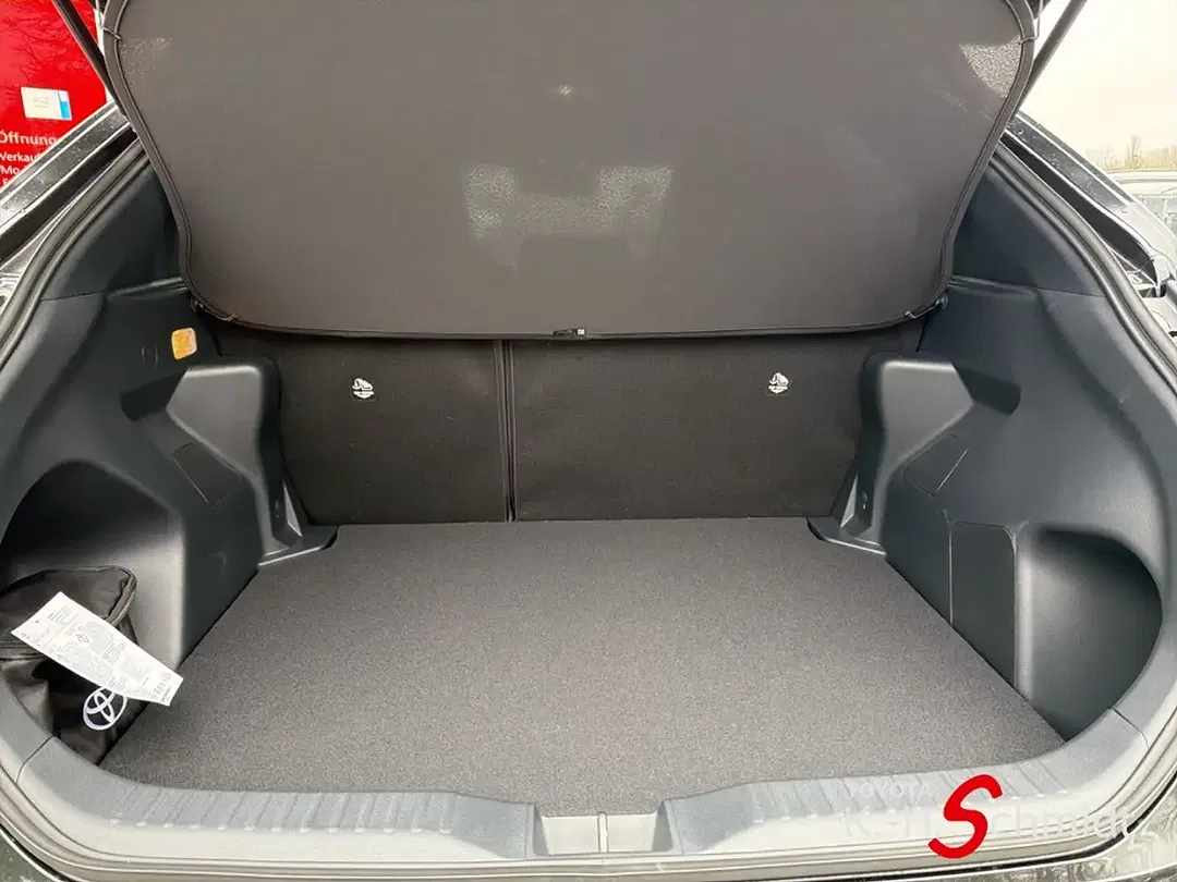Toyota Yaris Cross - Thumbnail 5