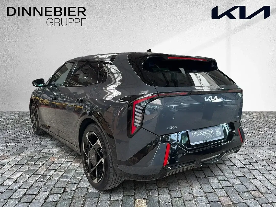 Kia EV4 - Thumbnail 4