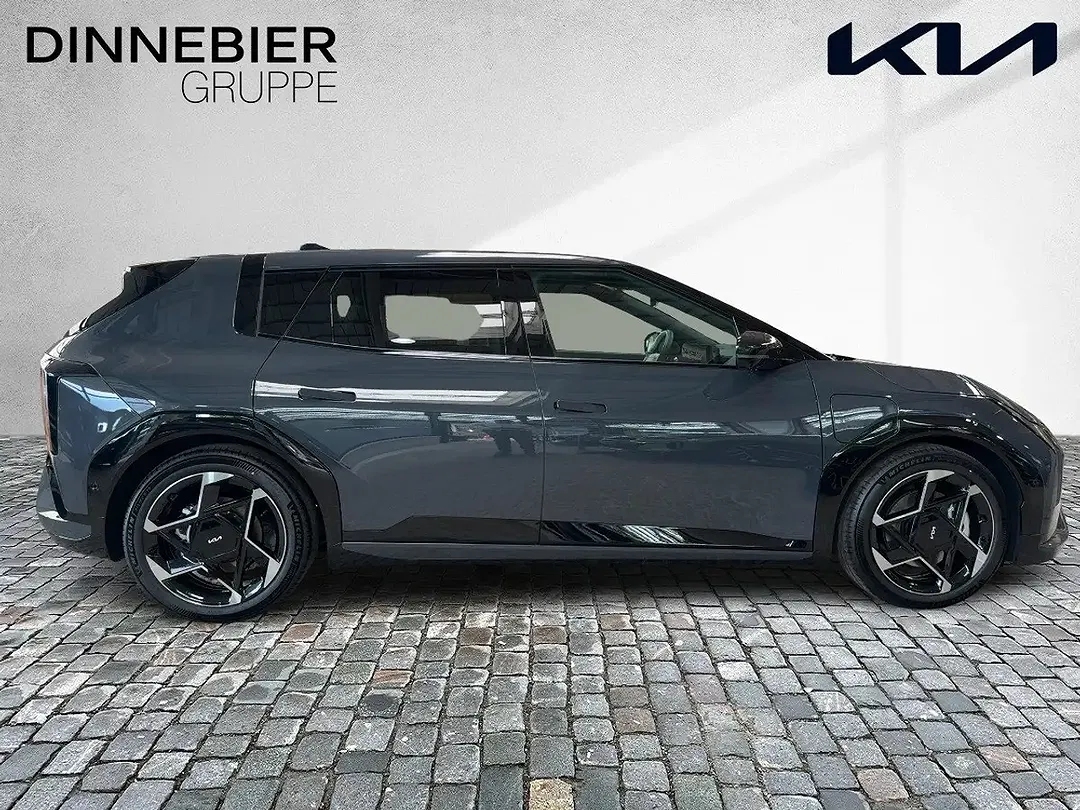 Kia EV4 - Thumbnail 6