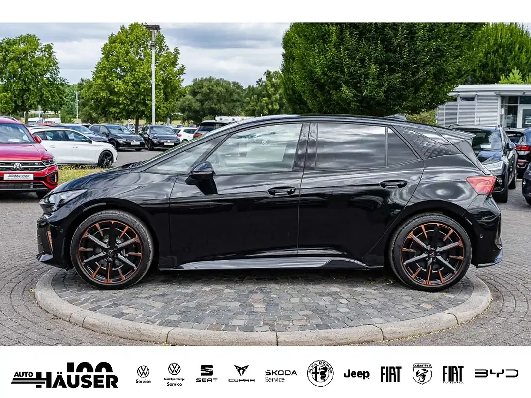 CUPRA Born - Thumbnail 2