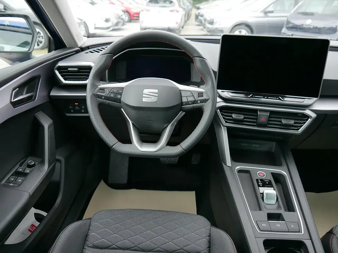 SEAT Leon - Thumbnail 11