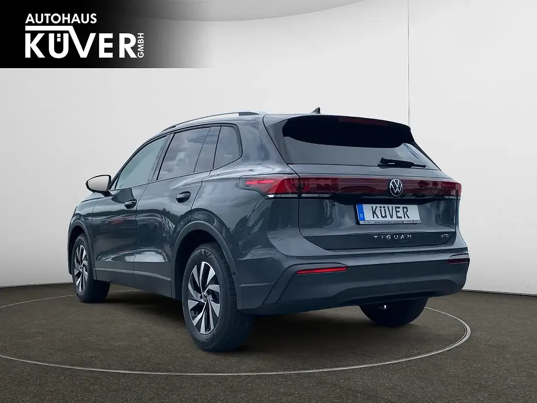 Volkswagen Tiguan - Thumbnail 4