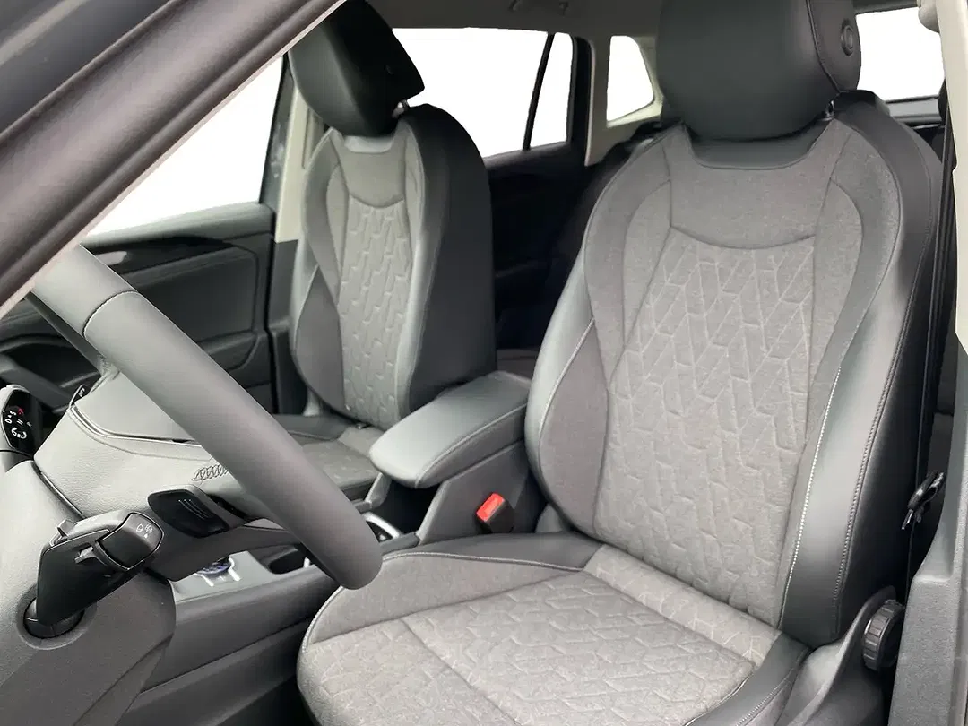 Volkswagen Tiguan - Thumbnail 8