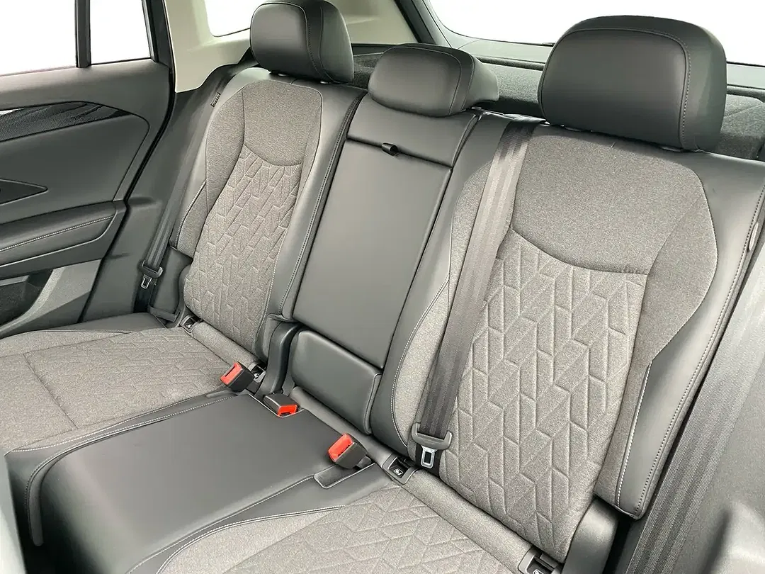 Volkswagen Tiguan - Thumbnail 9
