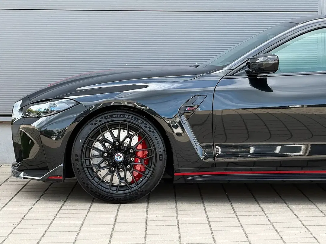BMW M4 - Thumbnail 14