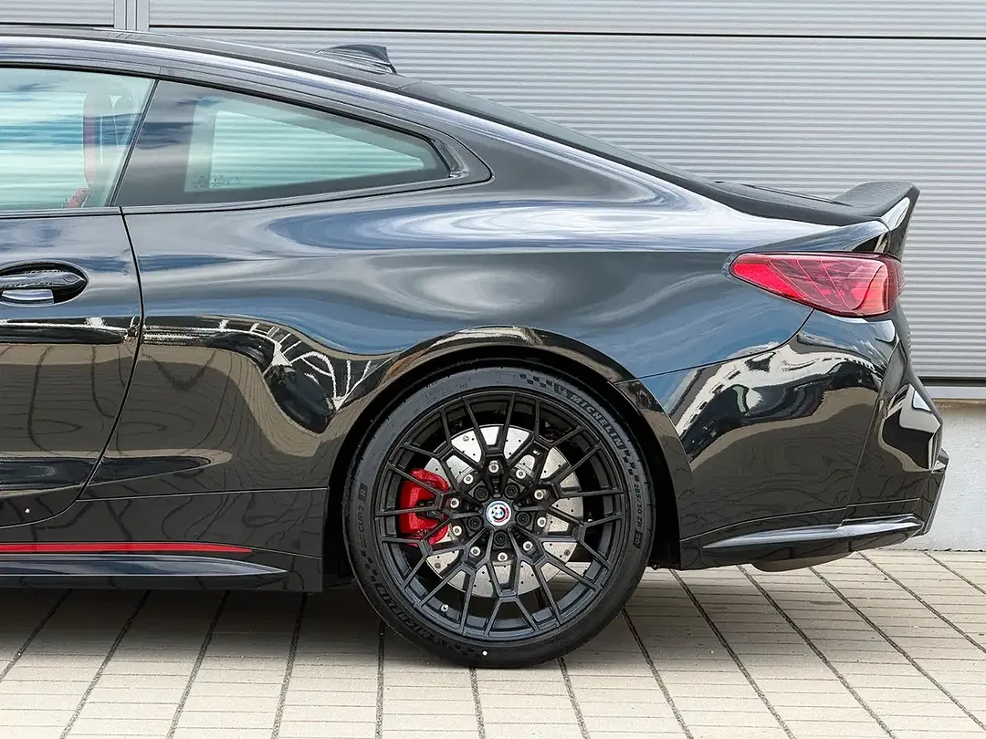 BMW M4 - Thumbnail 15