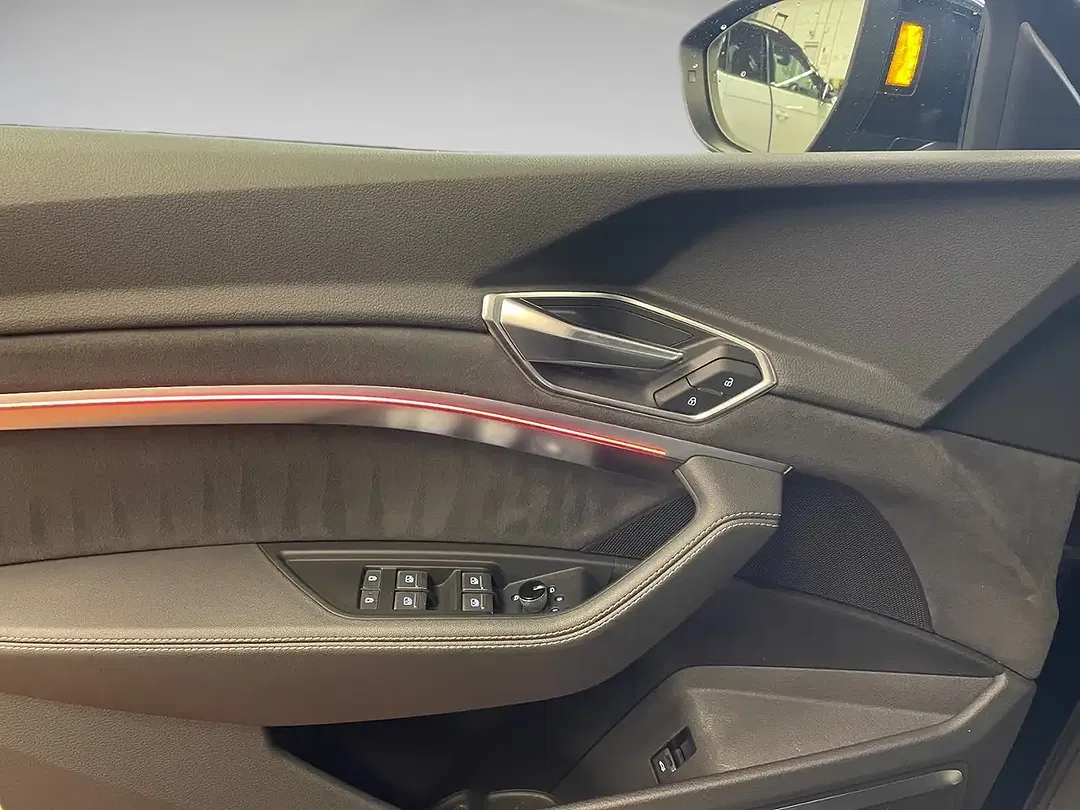 Audi e-tron - Thumbnail 11