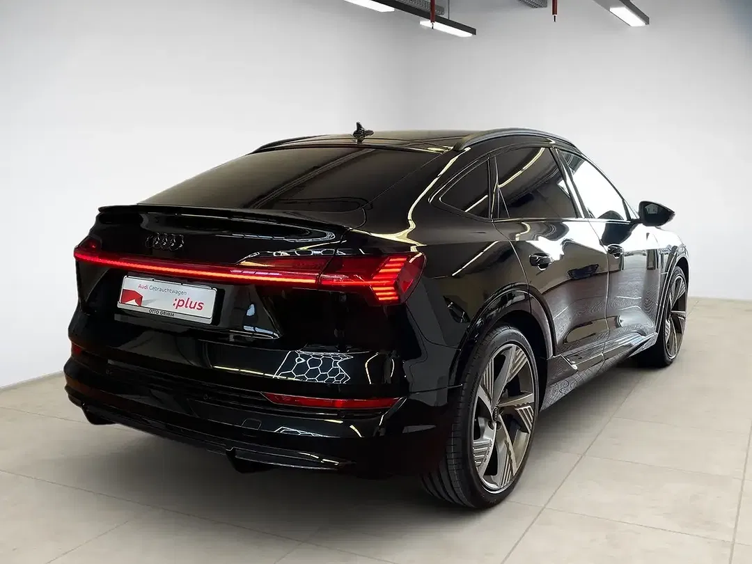 Audi e-tron - Thumbnail 5