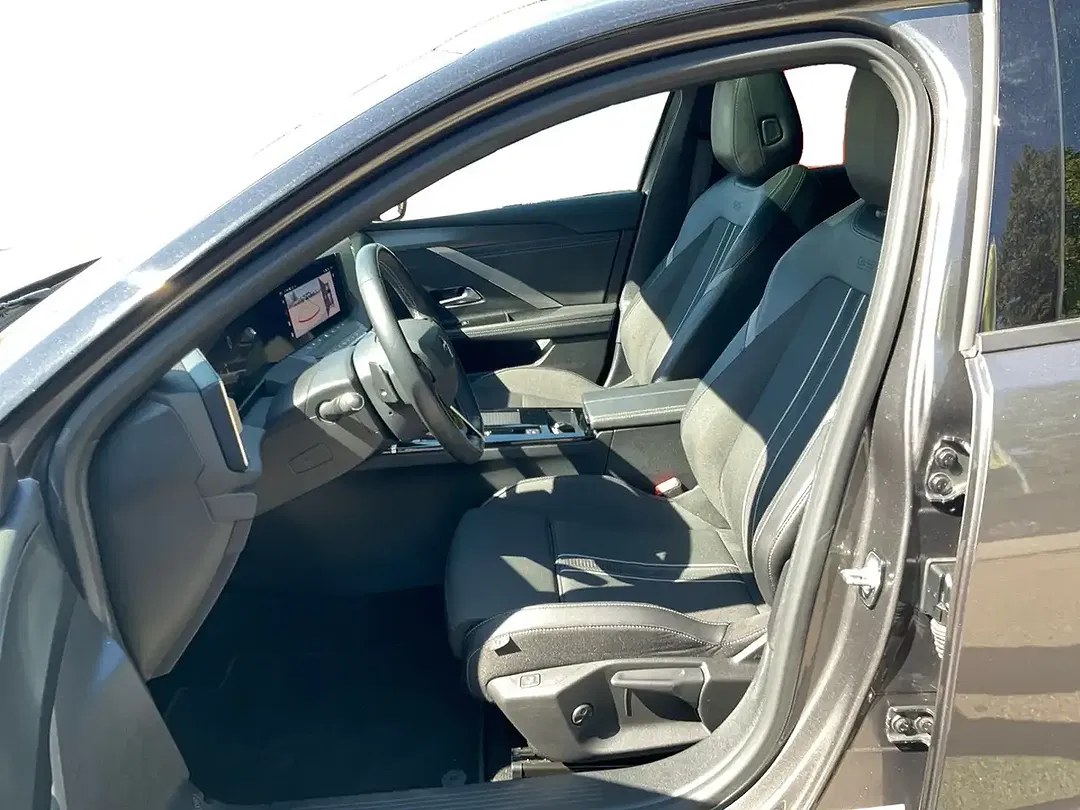 Opel Astra - Thumbnail 10