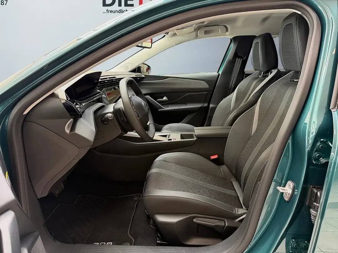 Peugeot 308 - Thumbnail 10