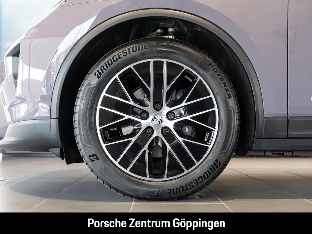 Porsche Macan - Thumbnail 8