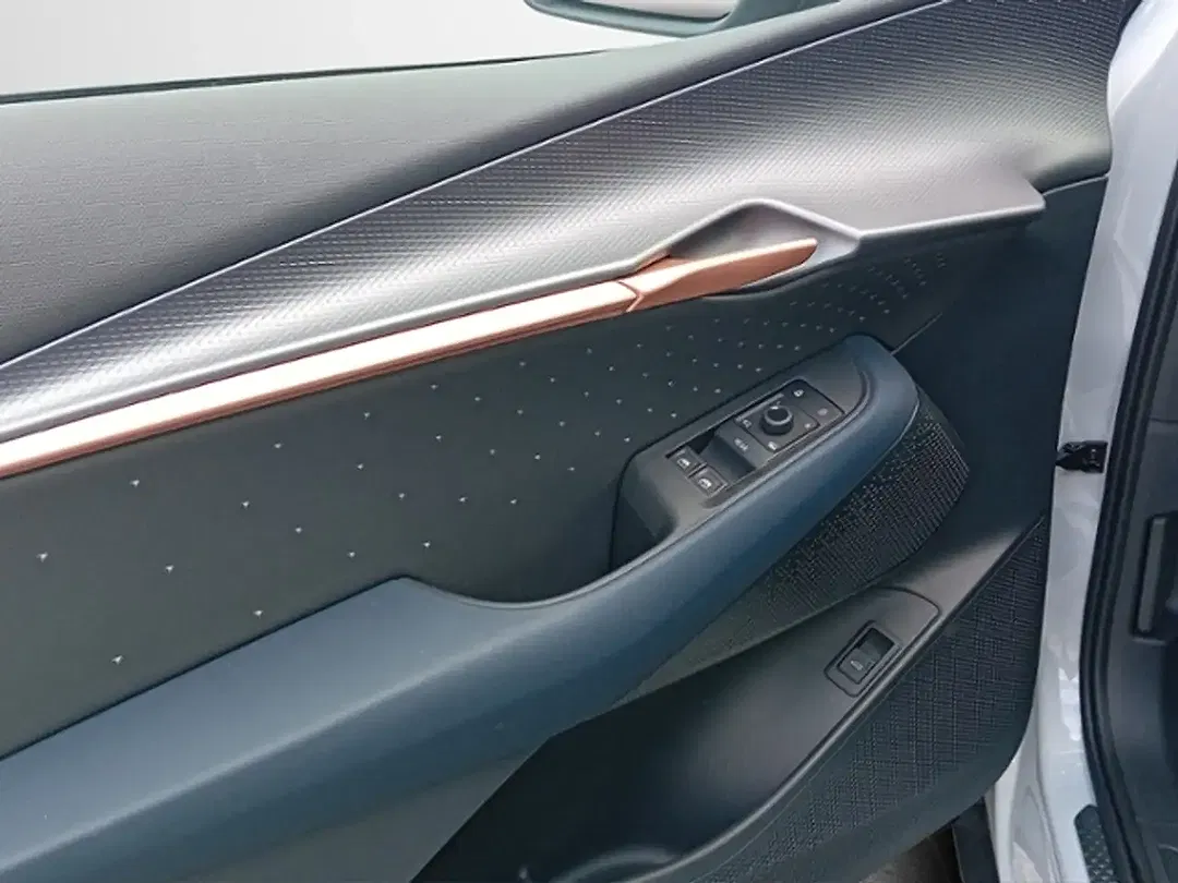 CUPRA Tavascan - Thumbnail 10
