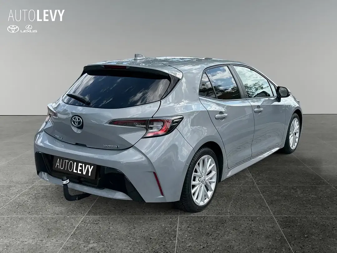 Toyota Corolla - Thumbnail 5