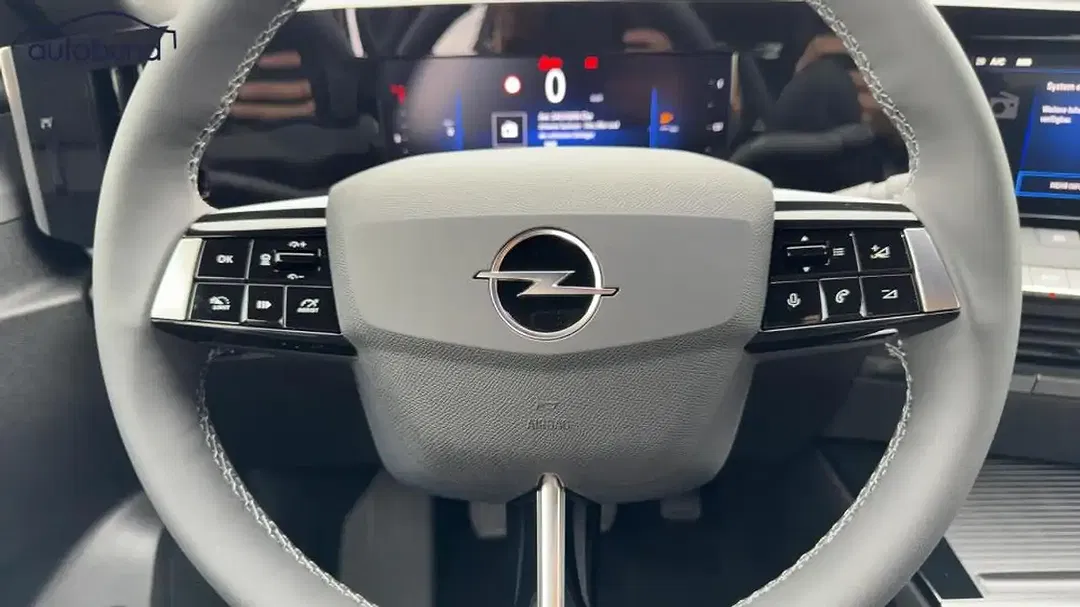 Opel Astra - Thumbnail 10
