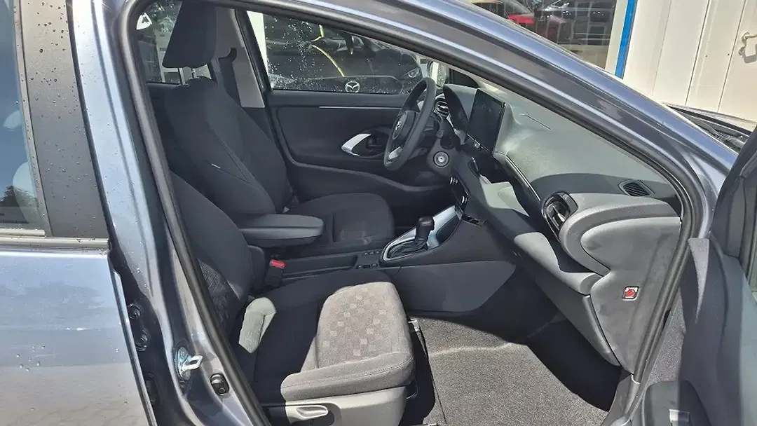 Mazda 2 - Thumbnail 4