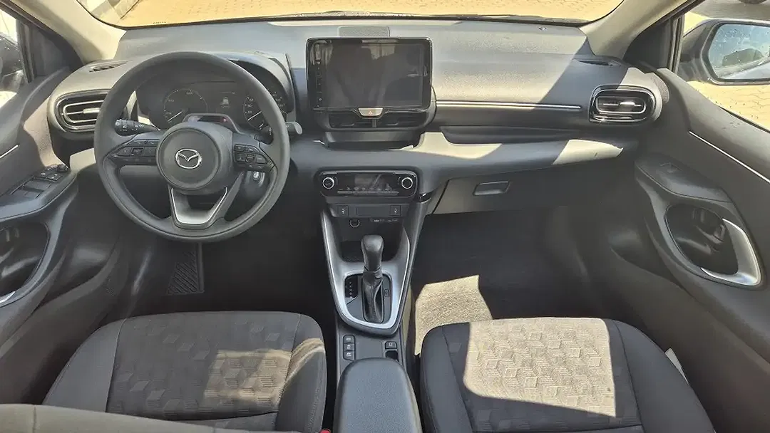 Mazda 2 - Thumbnail 9