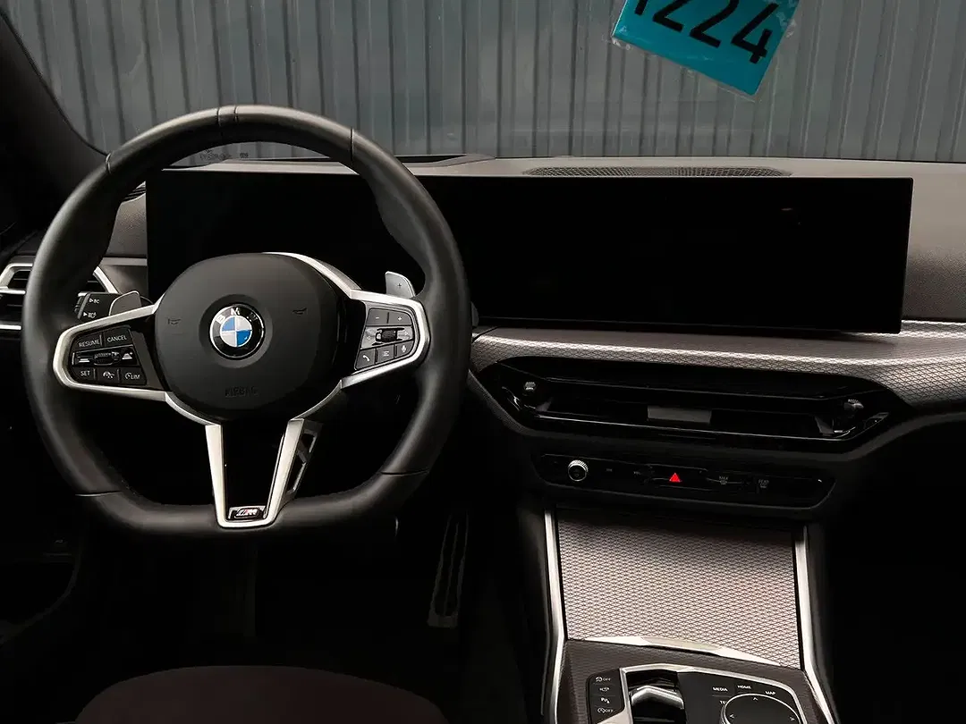 BMW 318 - Thumbnail 9