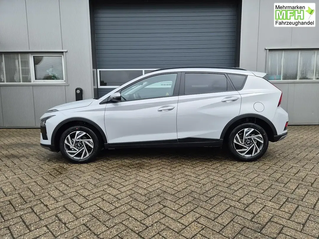 Hyundai BAYON - Thumbnail 2