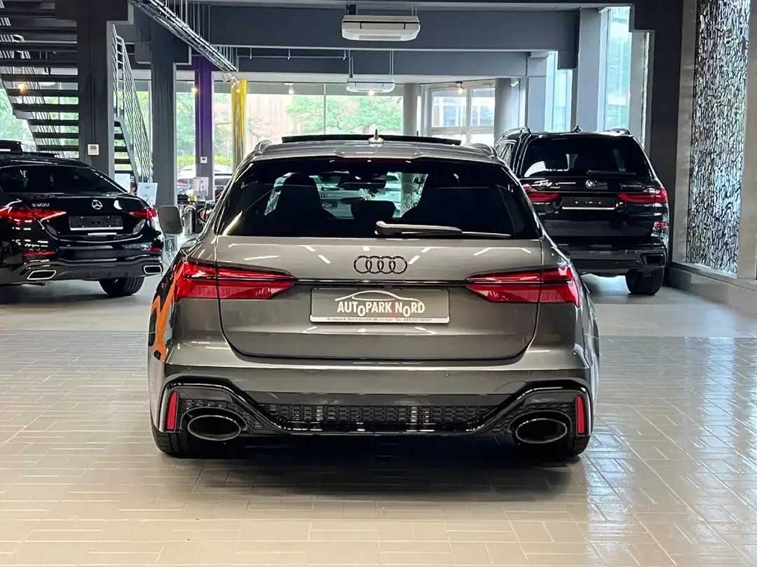 Audi RS6 - Thumbnail 6