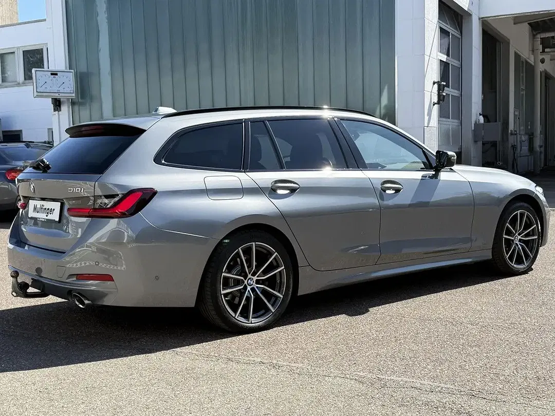 BMW 318 - Thumbnail 4