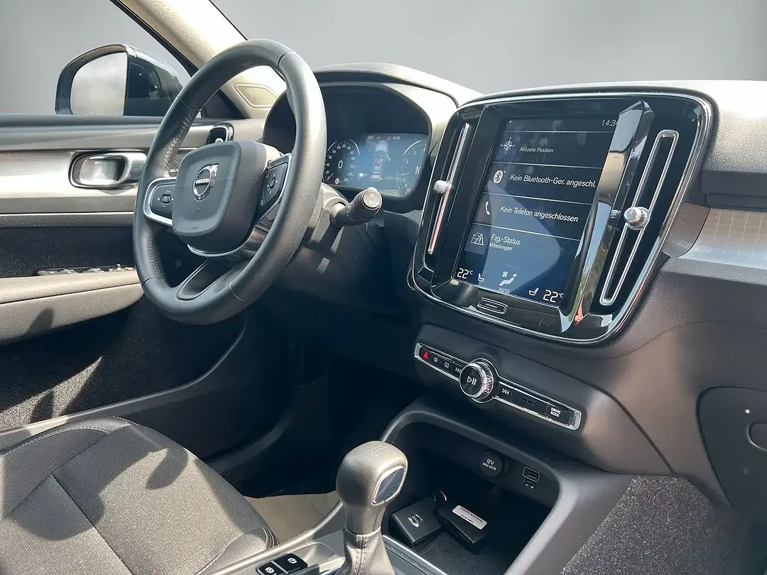 Volvo XC40 - Thumbnail 12