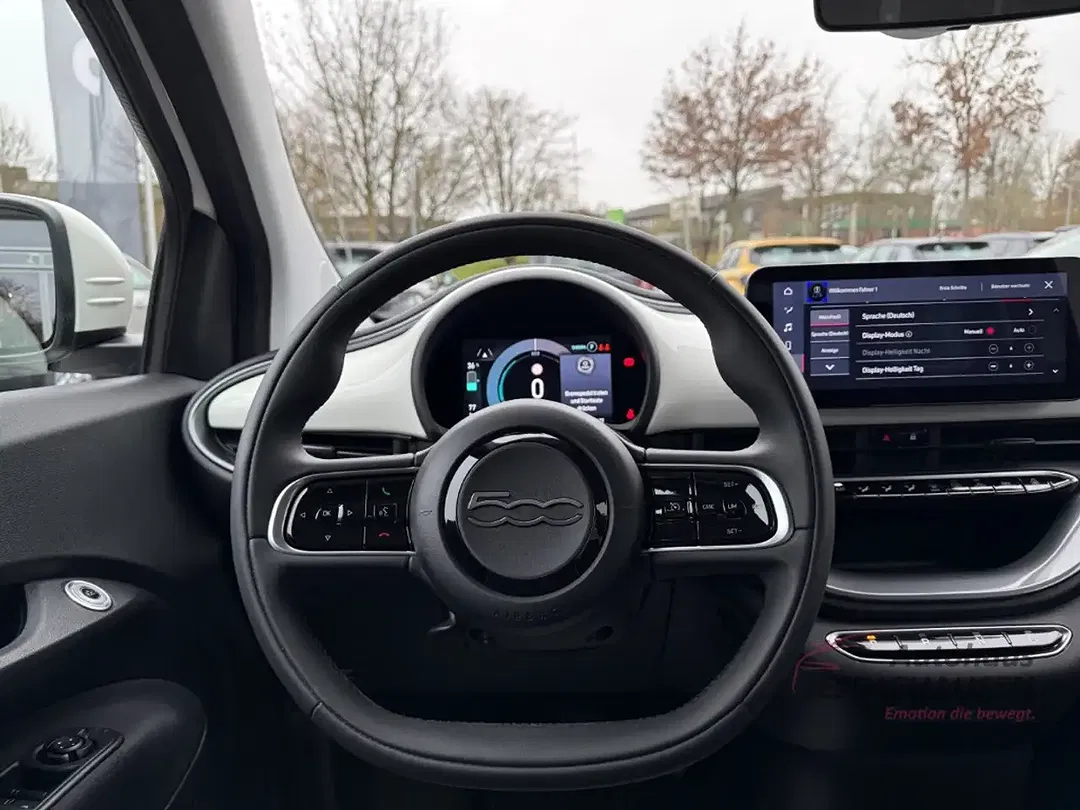 Fiat 500e - Thumbnail 13