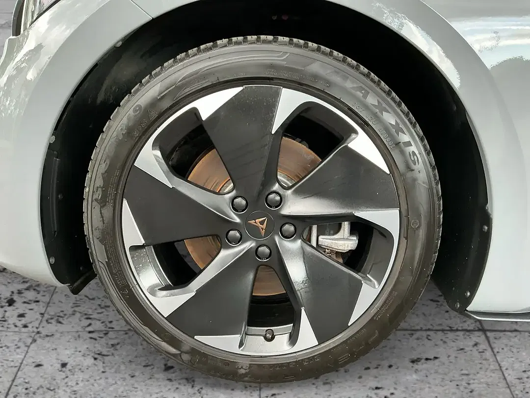 CUPRA Born - Thumbnail 8