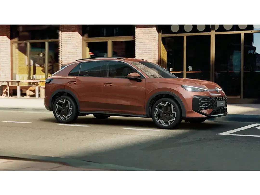 Volkswagen T-Roc - Thumbnail 3