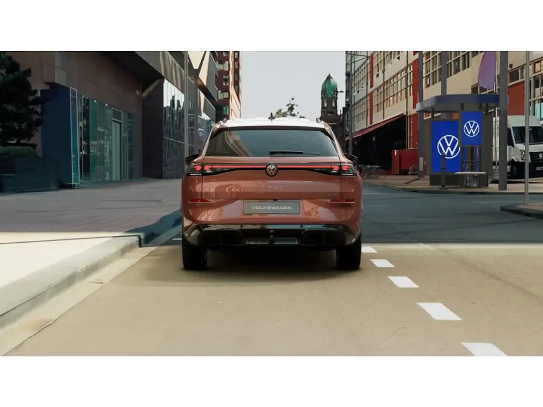 Volkswagen T-Roc - Thumbnail 6