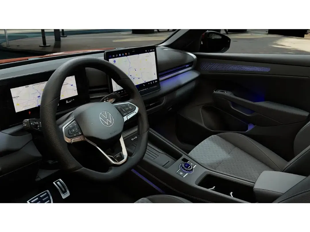 Volkswagen T-Roc - Thumbnail 8