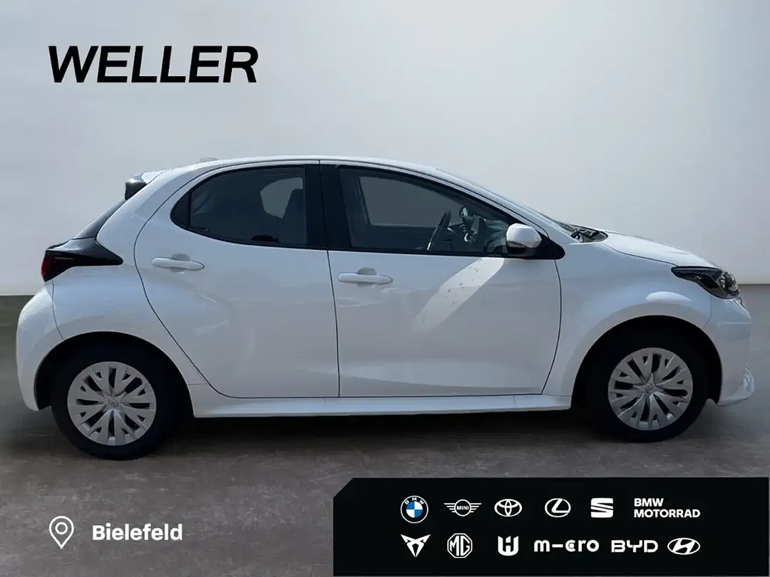 Toyota Yaris - Thumbnail 8