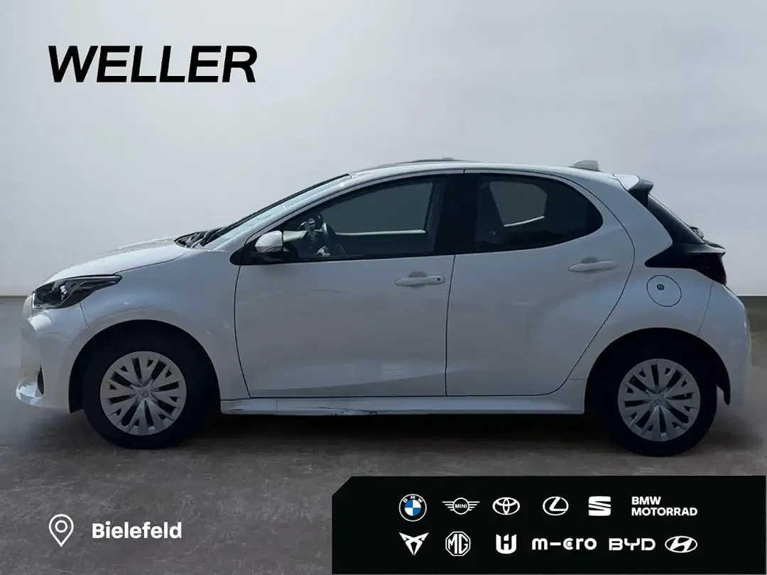 Toyota Yaris - Thumbnail 4