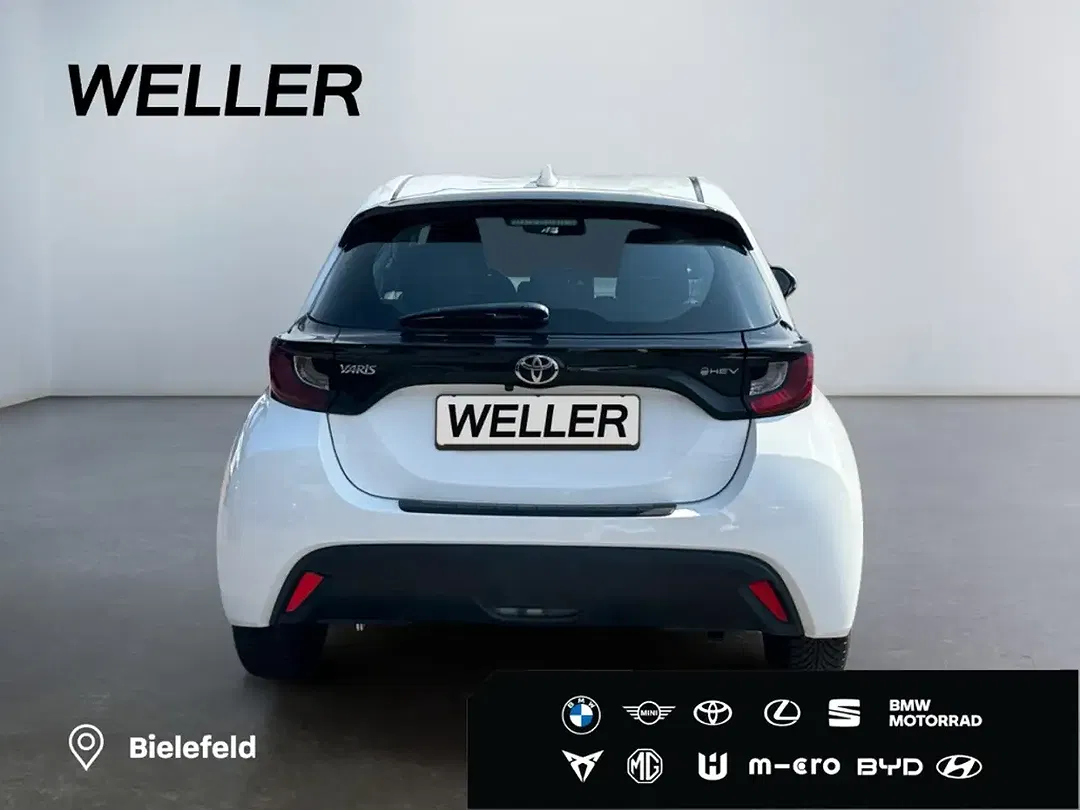 Toyota Yaris - Thumbnail 5