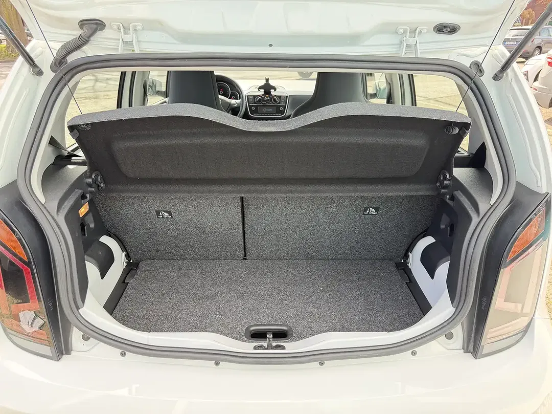 Volkswagen up! - Thumbnail 6