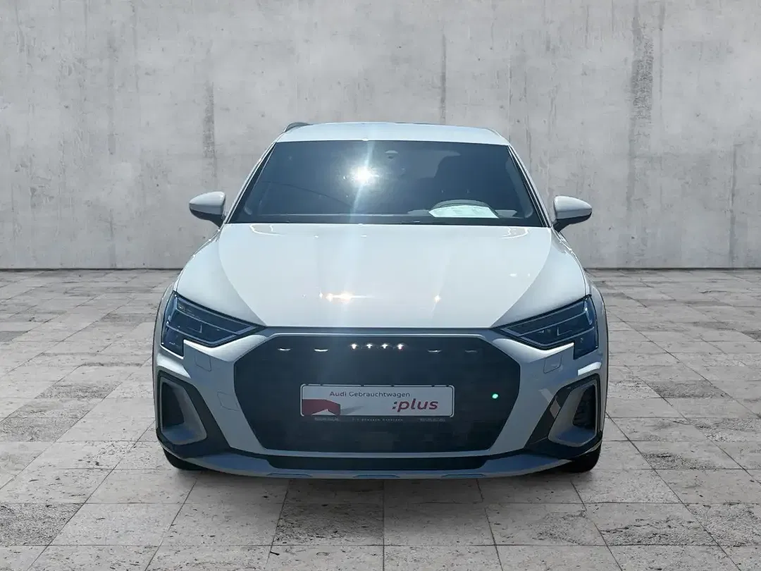 Audi A3 - Thumbnail 2