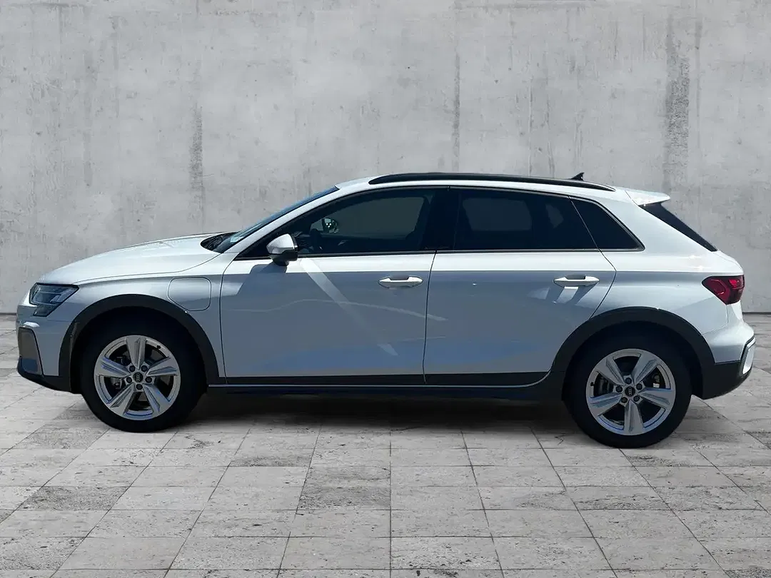 Audi A3 - Thumbnail 3
