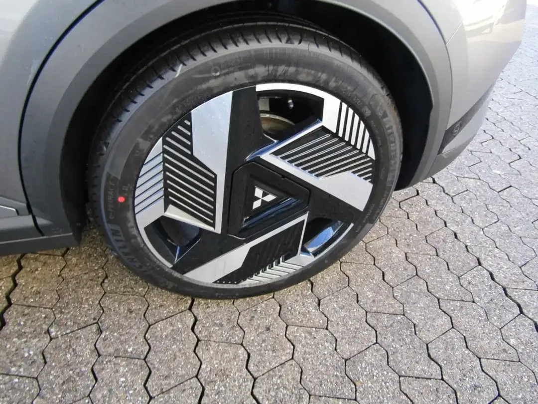 Mitsubishi Eclipse Cross - Thumbnail 14