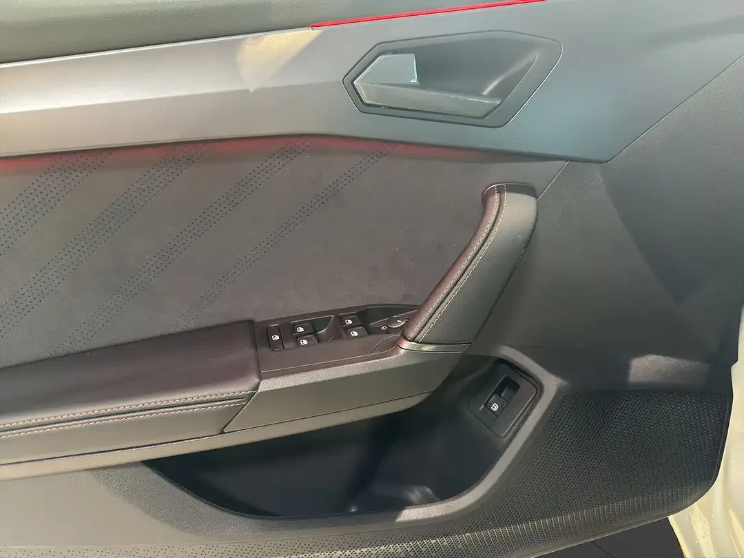 CUPRA Leon - Thumbnail 10