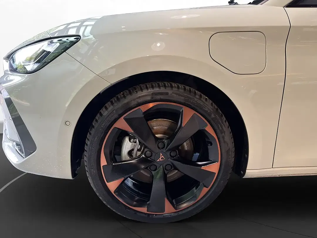 CUPRA Leon - Thumbnail 11