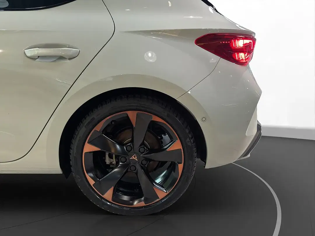 CUPRA Leon - Thumbnail 12