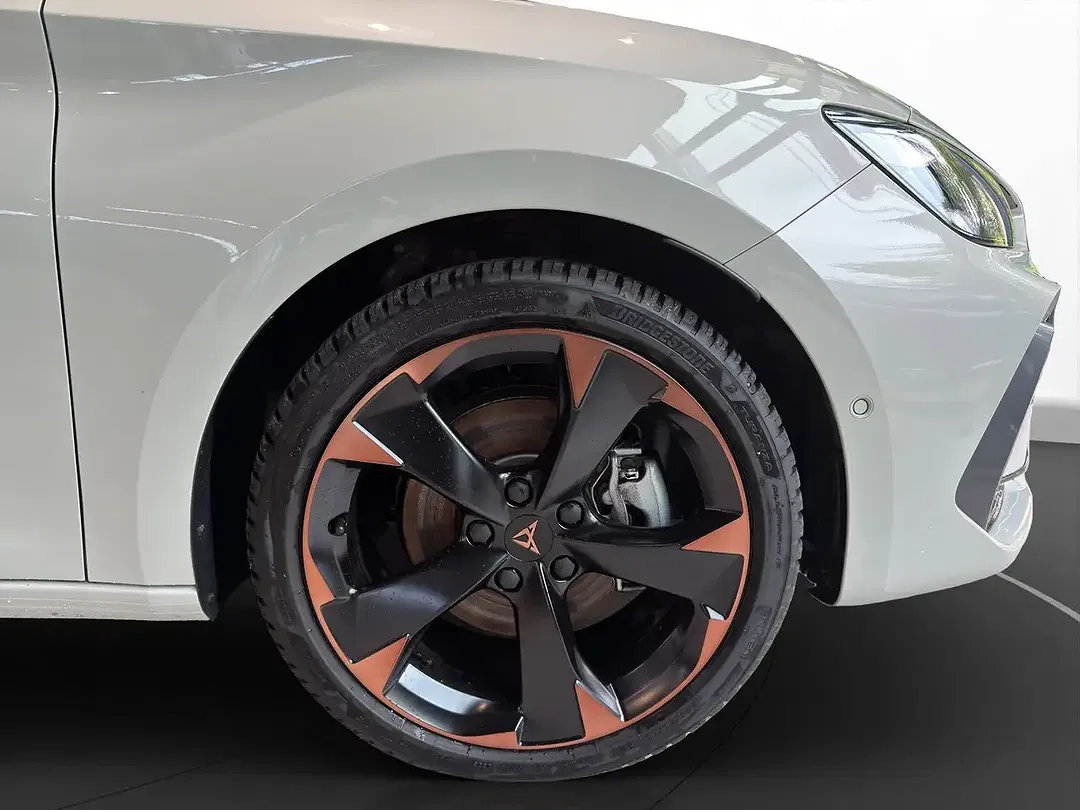 CUPRA Leon - Thumbnail 13