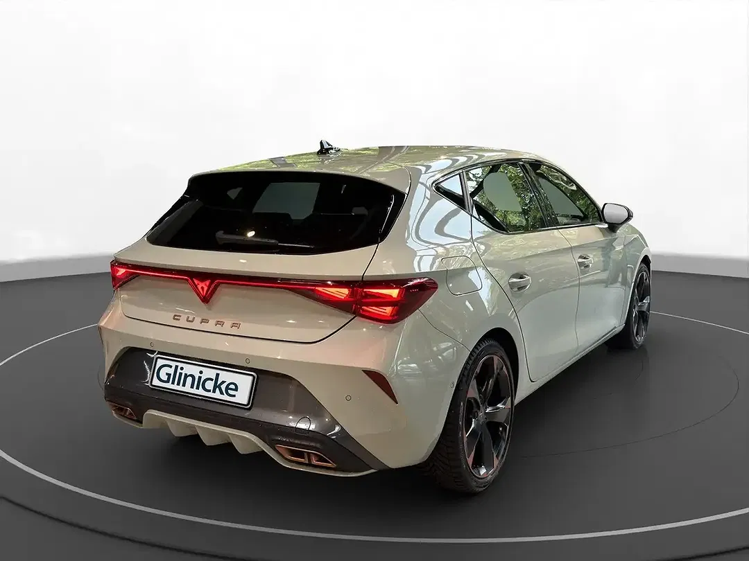 CUPRA Leon - Thumbnail 4