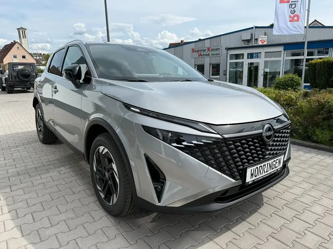 Nissan Qashqai - Thumbnail 3