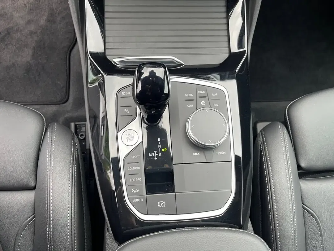 BMW X4 - Thumbnail 11